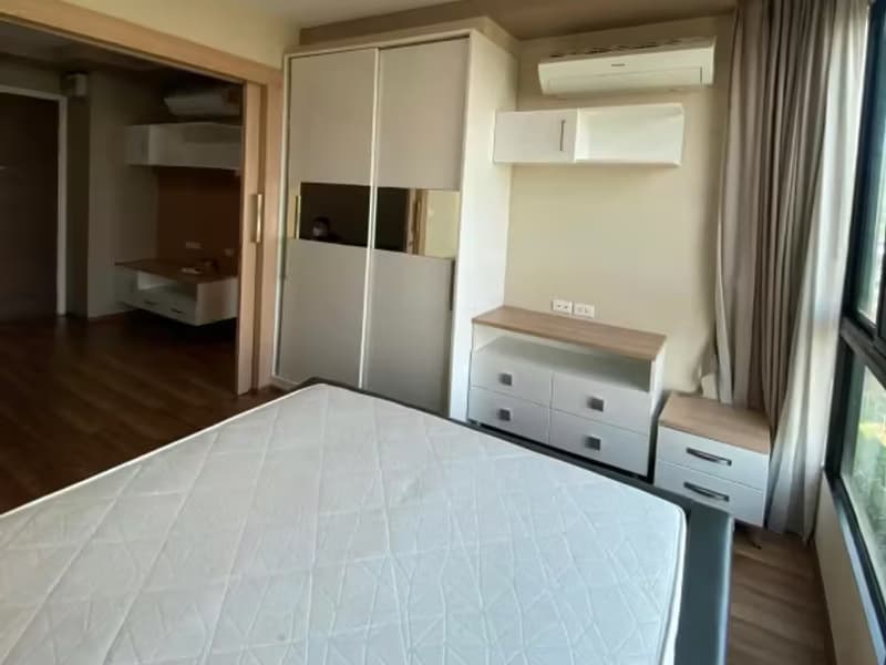 1 Bedroom Condo