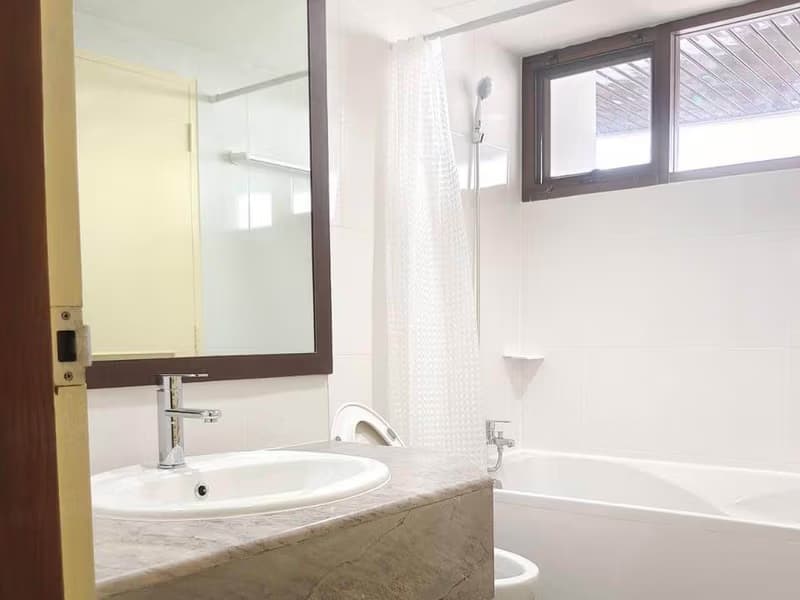 Condo for Rent at Flora Ville