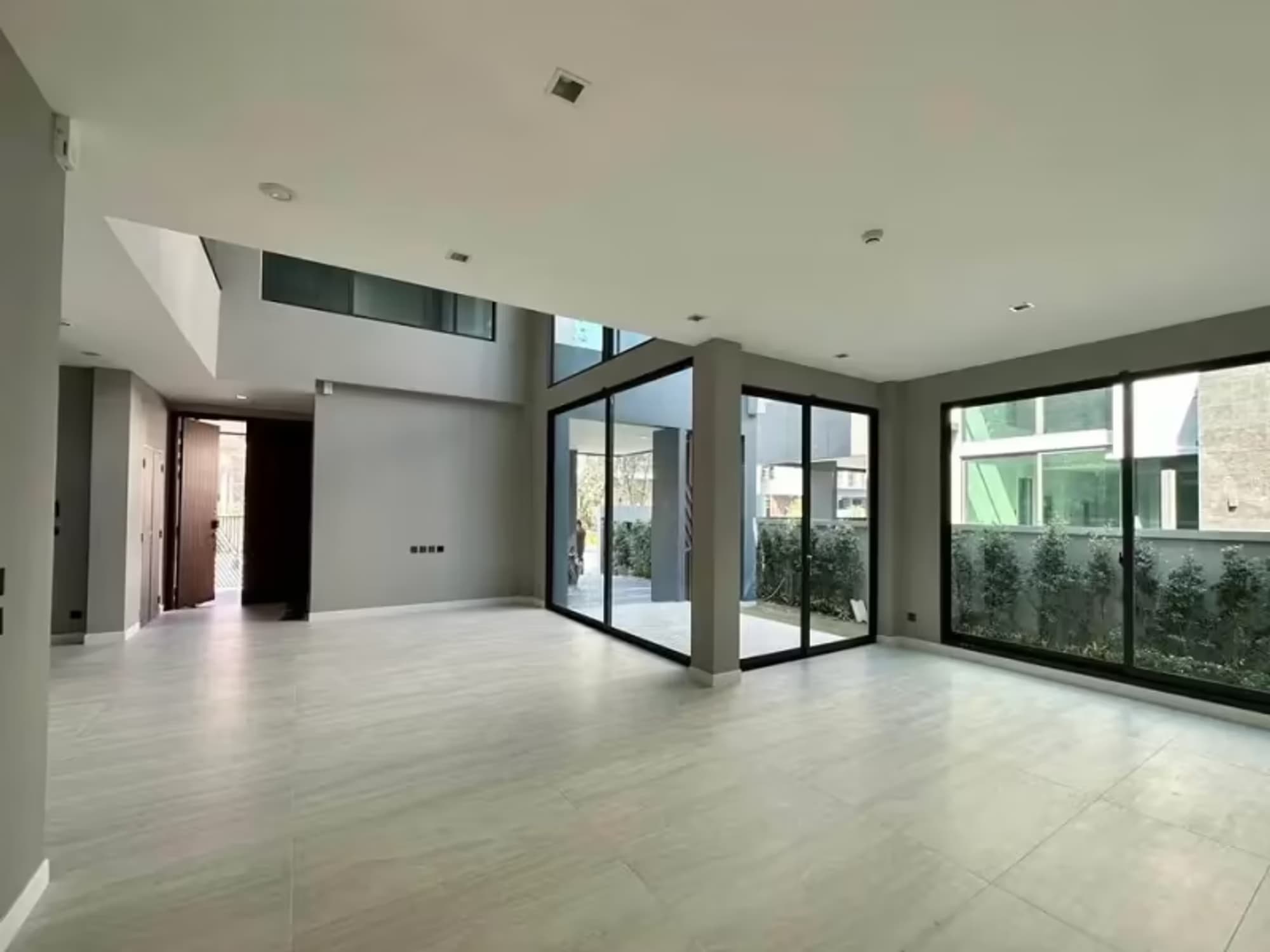 4 Bedroom House for Rent at The Gentry Phatthanakan 2 - Image 14