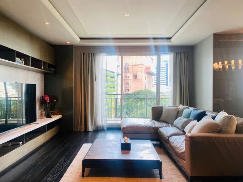 3 Bed Condo for Rent in Khlong Toei