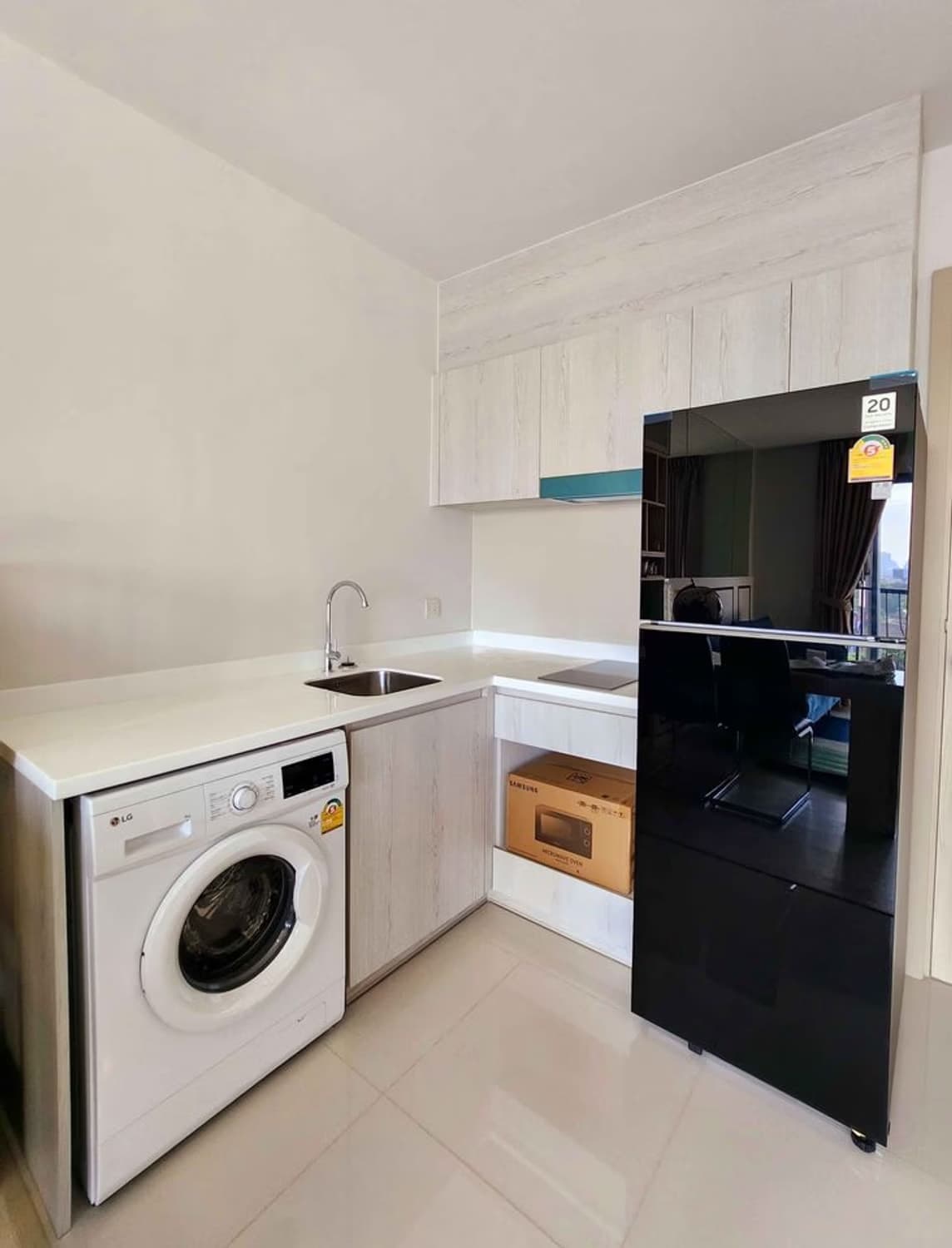1 Bed Condo for Rent  Near Phloen Chit BTS - Image 8