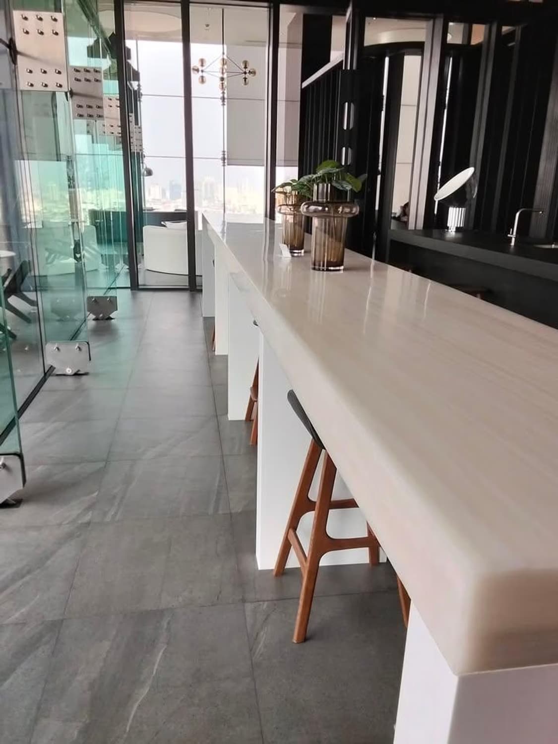 2 Bed Condo for Rent in Phaya Thai - Image 14