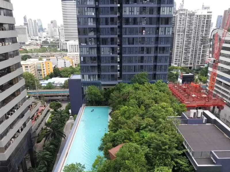 1 Bed Condo for Rent  Near Phra Ram 9 MRT