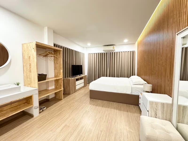 4 Bed House for Rent in Mueang Chiang Mai