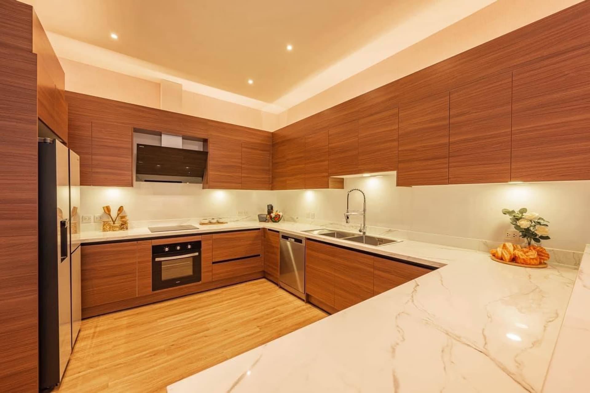 5 Bed House for Sale in Hang Dong - Image 6
