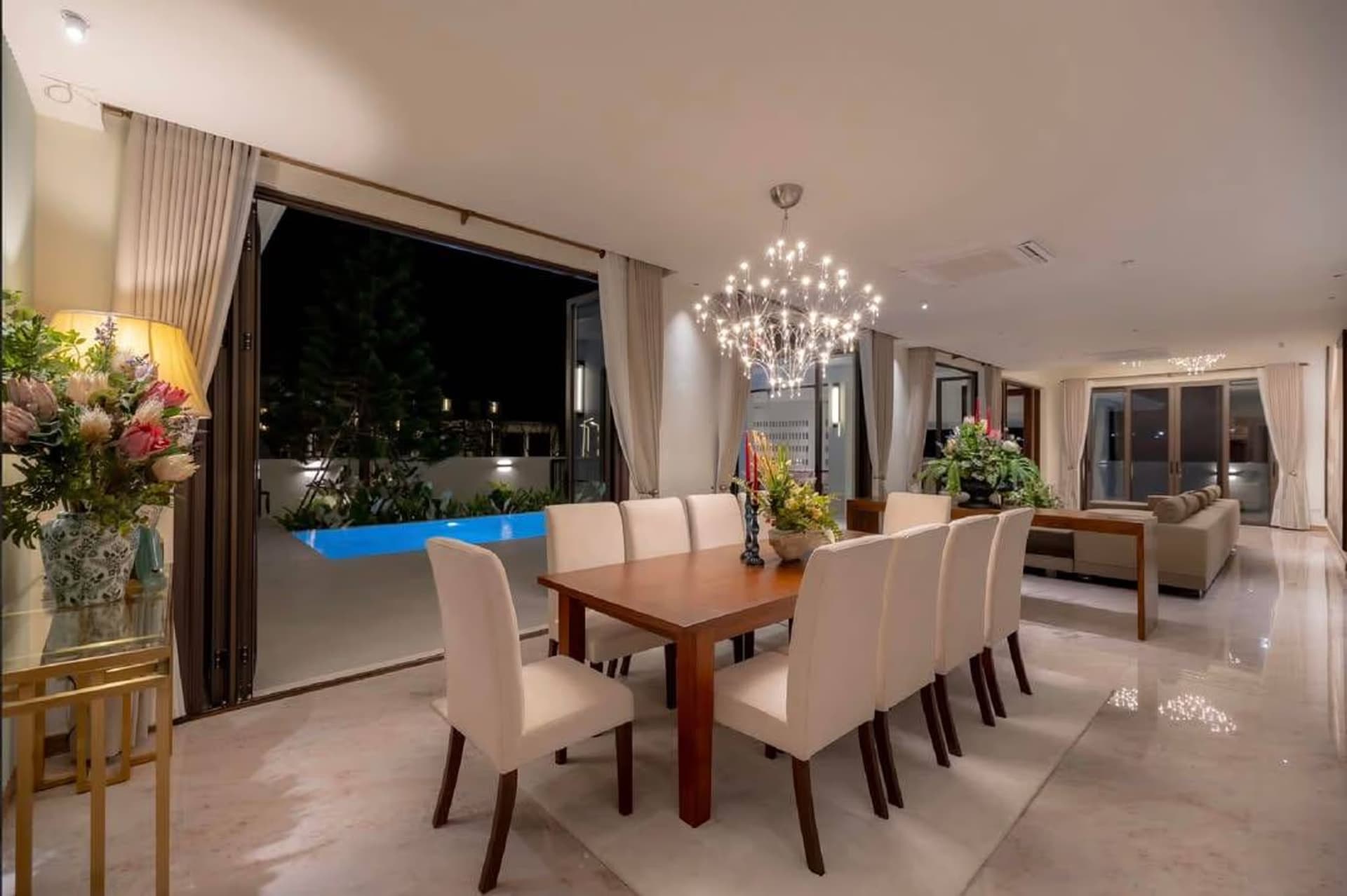 5 Bed House for Sale in Saraphi District - Image 2