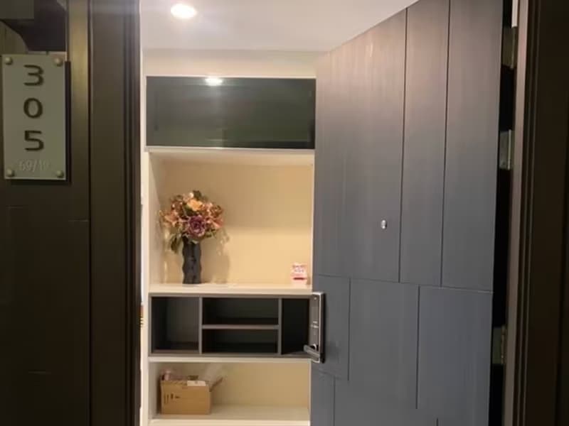 1 Bedroom Condo