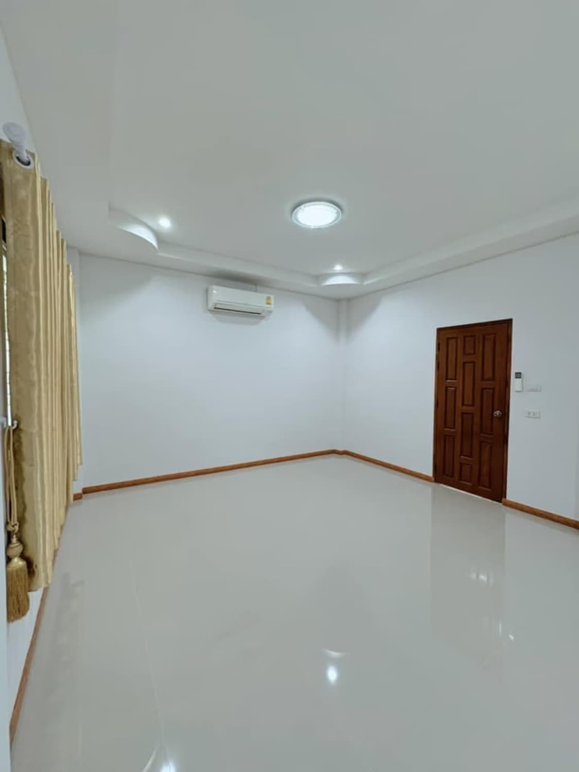 3 Bed House for Rent in San Sai District - Image 5