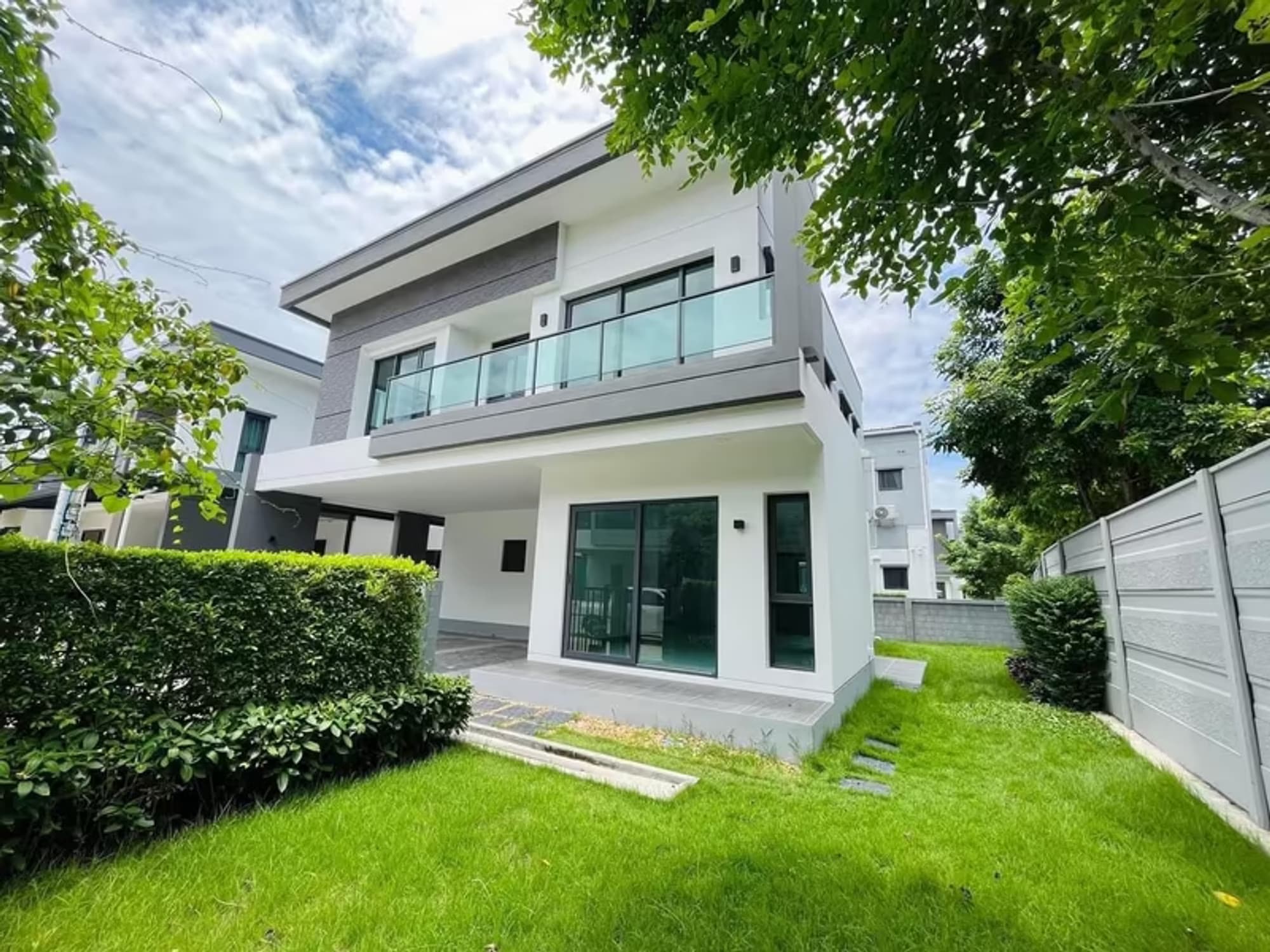 House for Sale in THE CITY SUKHUMVIT - ON NUT - Image 2