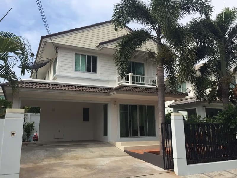 3 Bed House for Rent in Bang Bo District