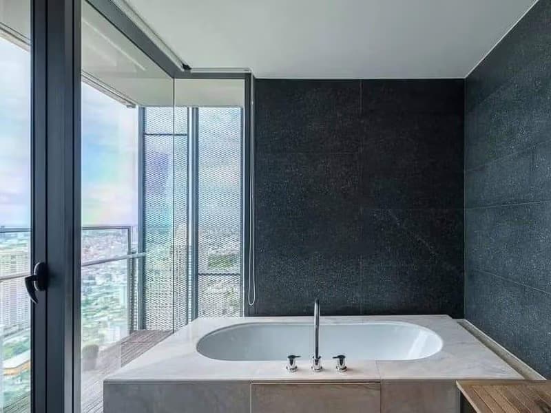 4 Bed Condo for Rent in Sathon