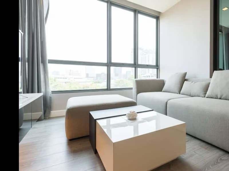 1 Bedroom Condo for Rent at The Room Sukhumvit 40