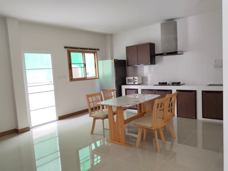 4 Bed House for Rent in Hang Dong