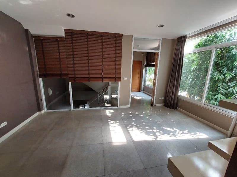 3 Bed Townhouse for Sale in Bang Kho Laem