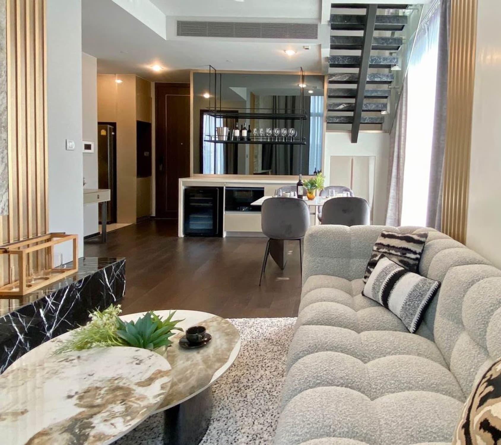 Condo for Rent at Laviq Sukhumvit 57 - Image 2