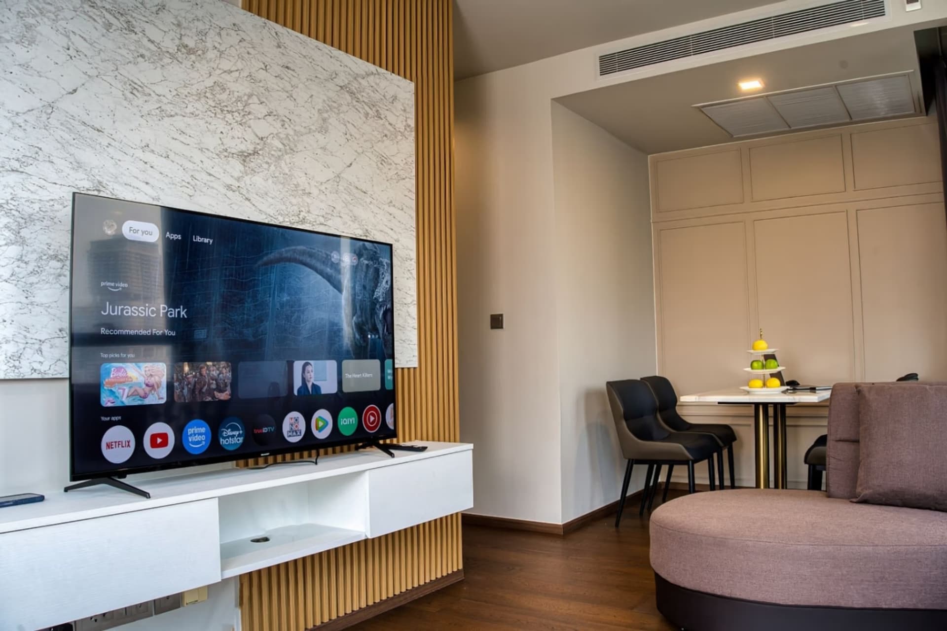 2 Bed Condo for Rent in Khlong Toei - Image 1
