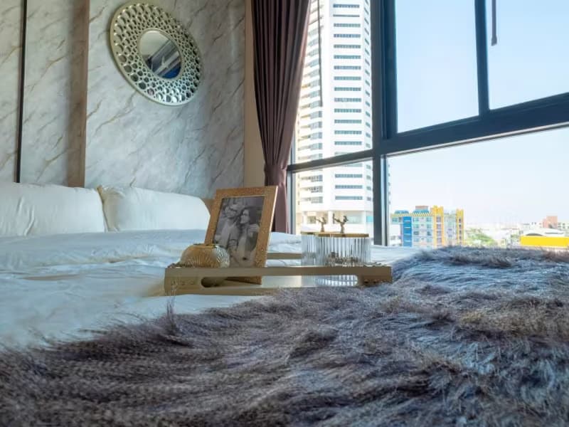 1 Bedroom Condo