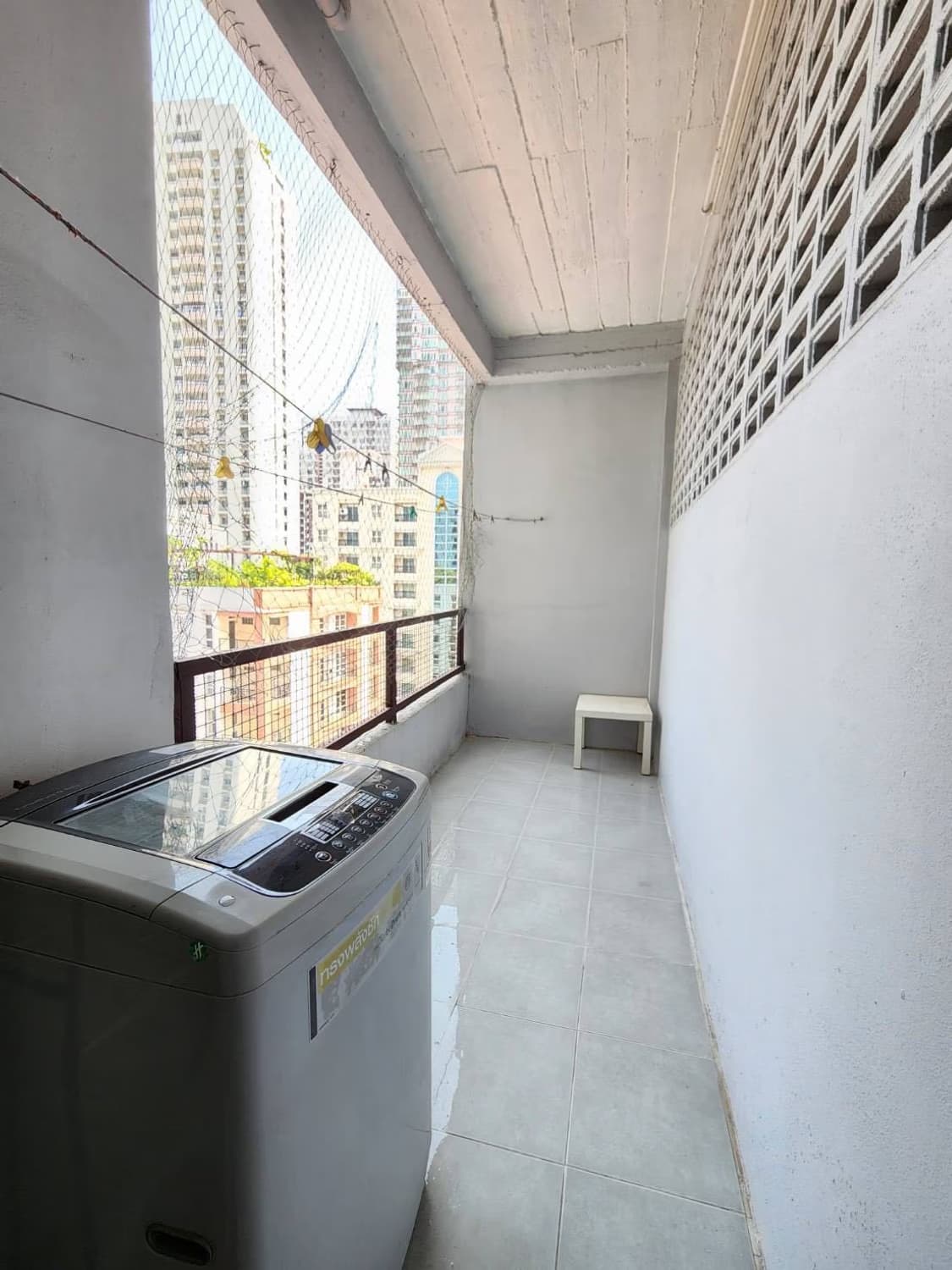 3 Bed Condo for Rent in Khlong Toei - Image 15