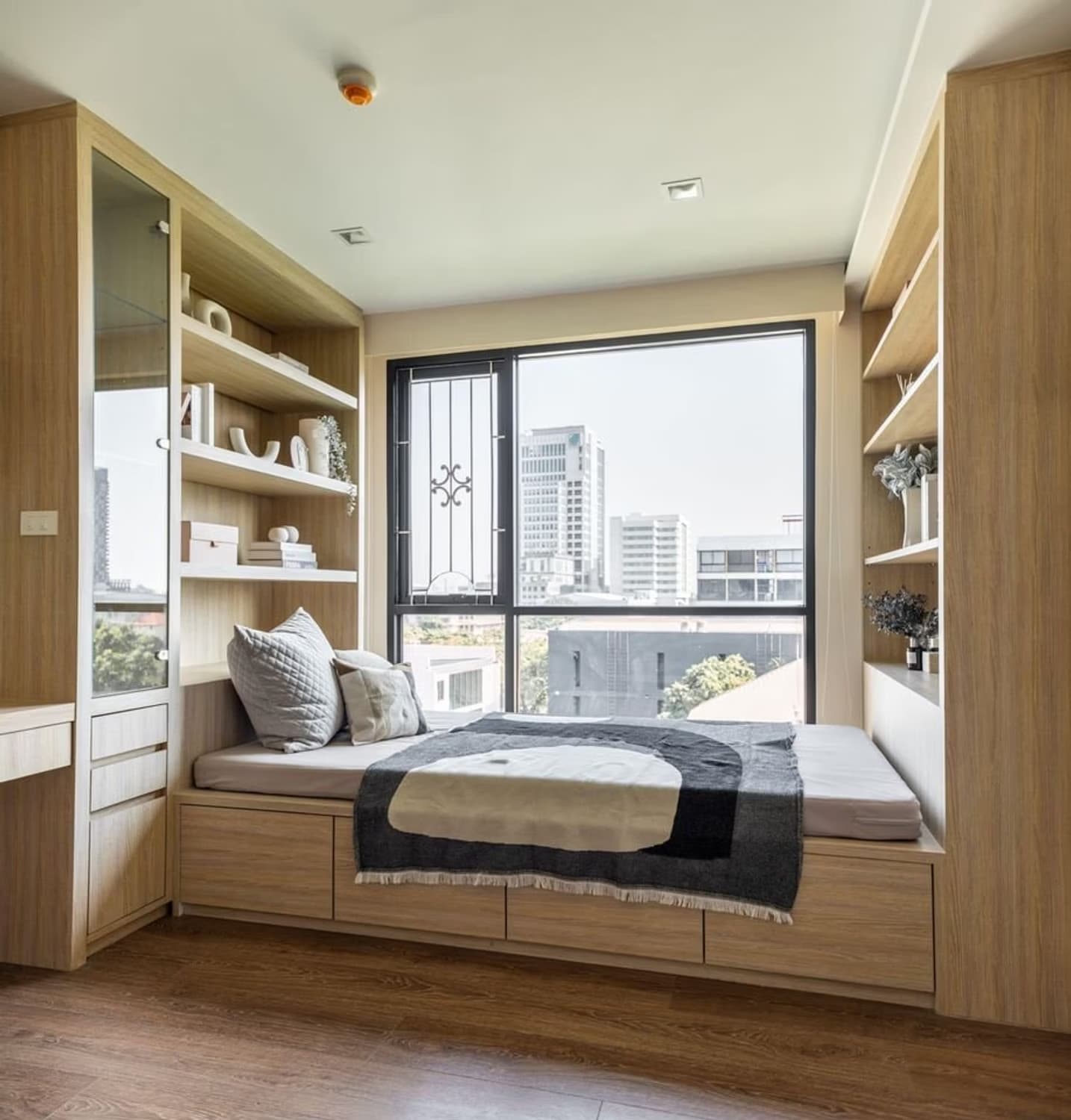 3 Bedroom Condo for Rent at The Unique Sukhumvit 62/1   - Image 6