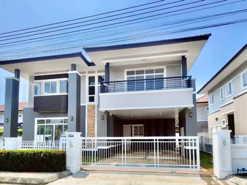 4 Bedroom House