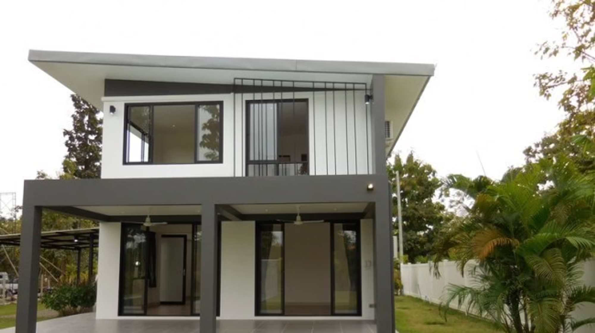 3 ห้องนอน บ้าน สำหรับ ขาย ใน Hang Dong District - Image 2