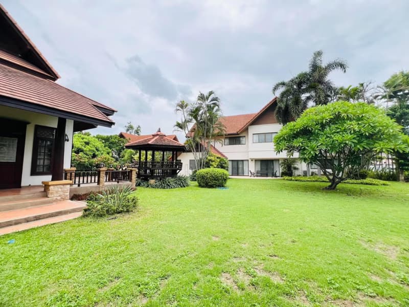 5 Bed House for Sale in Hang Dong