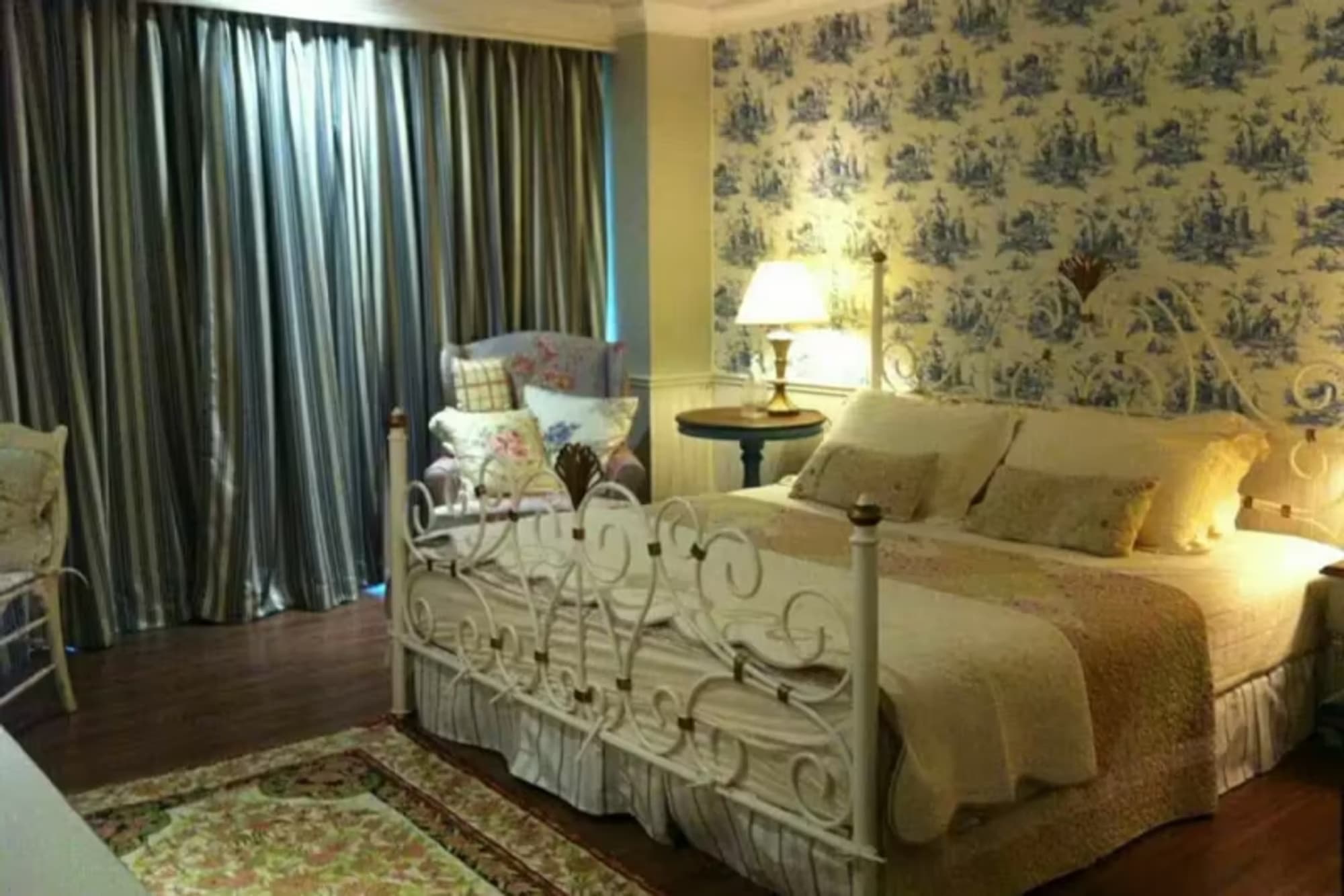 2 Bedroom Condo - Image 8
