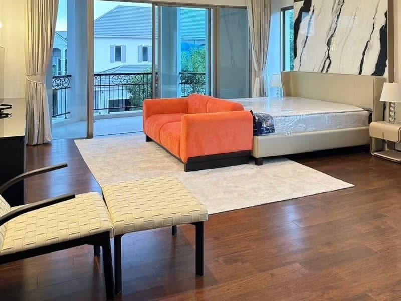 4 Bed House for Rent and Sale in Lat Krabang