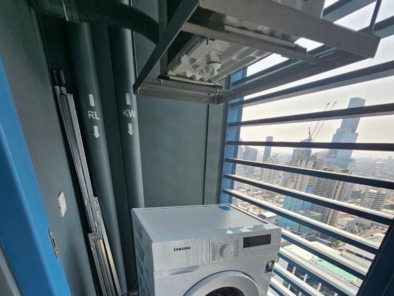 Condo for Rent at XT Phayathai