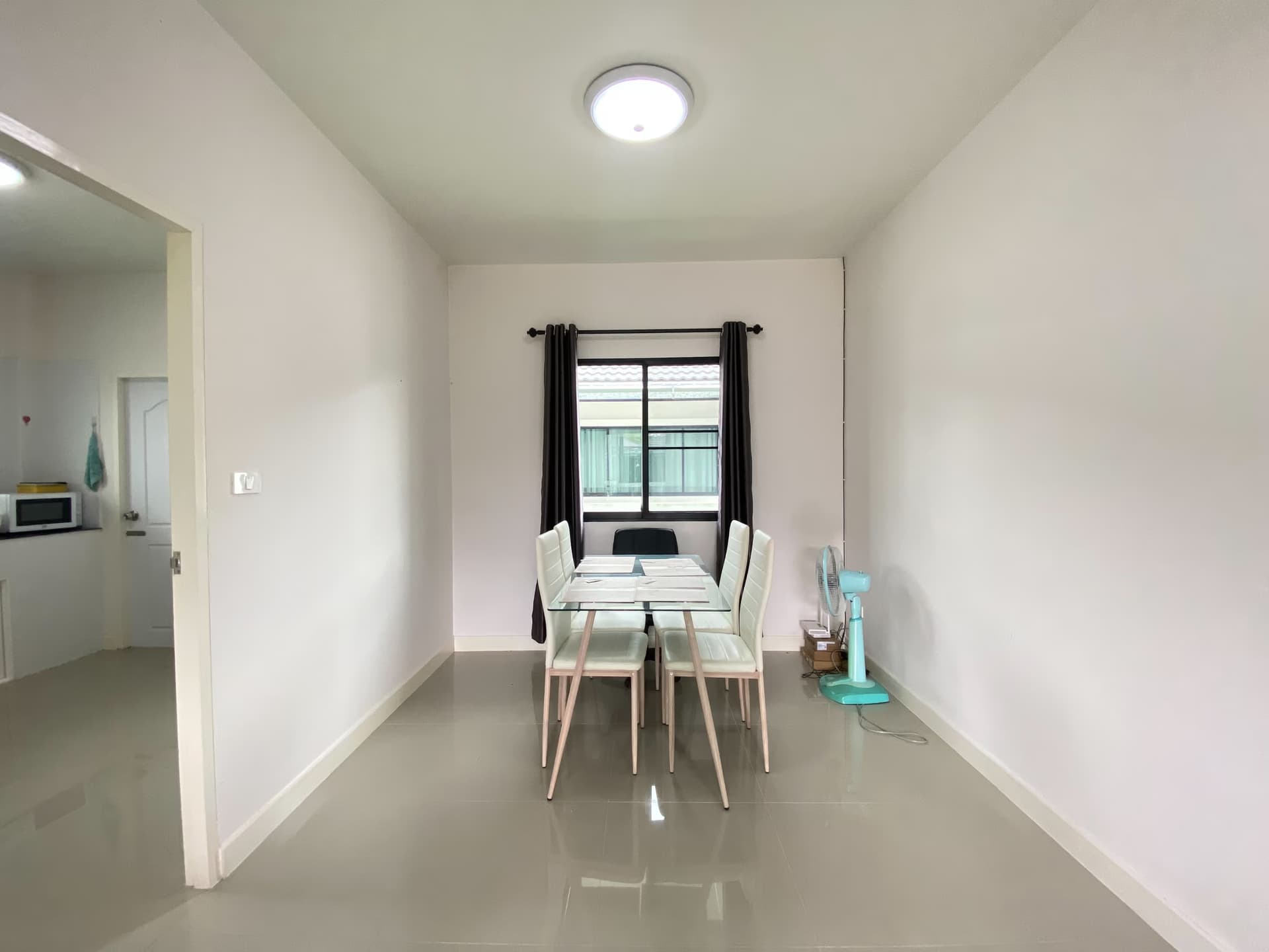 2 Bedroom House - Image 10