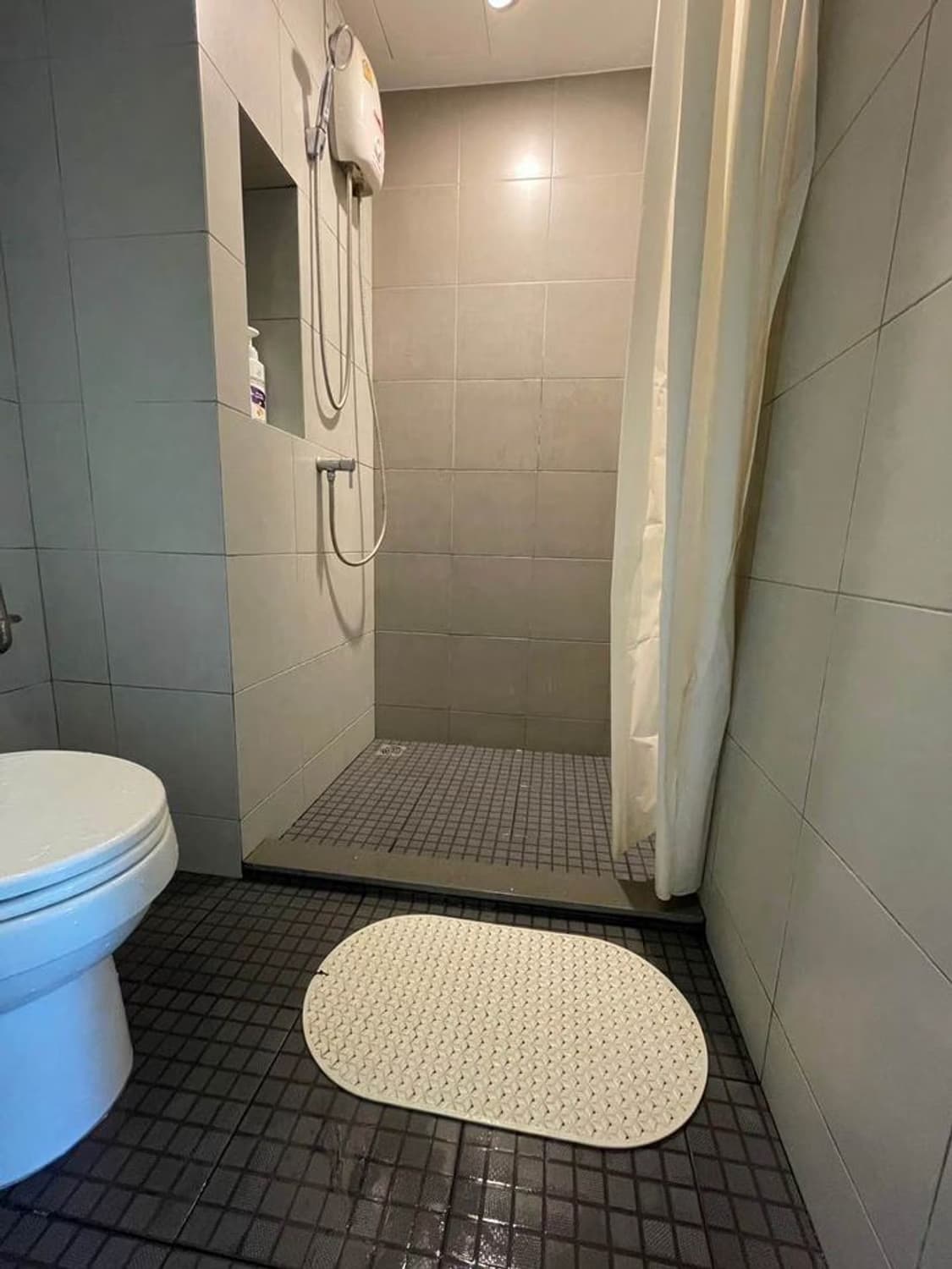 1 Bed Condo for Sale in Phra Khanong - Image 5