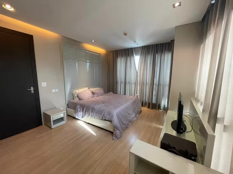 Condo for Sale at The Address Phayathai