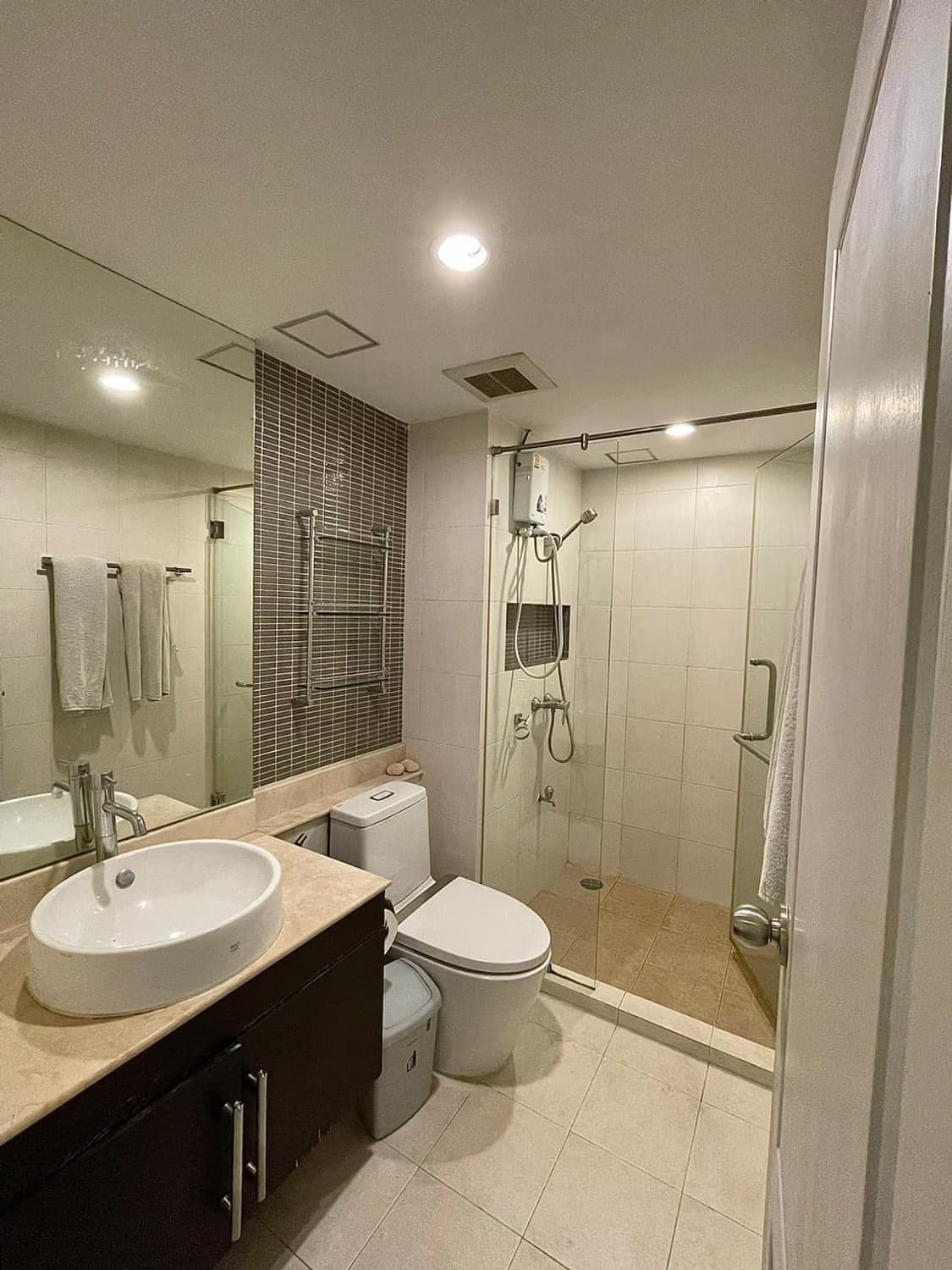 Condo for Rent at The Niche Sukhumvit 49 - Image 11