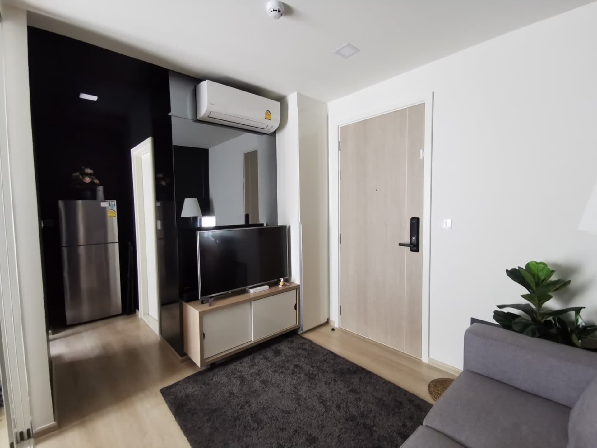 Condo for Rent at Chambers On Nut Station - Image 2