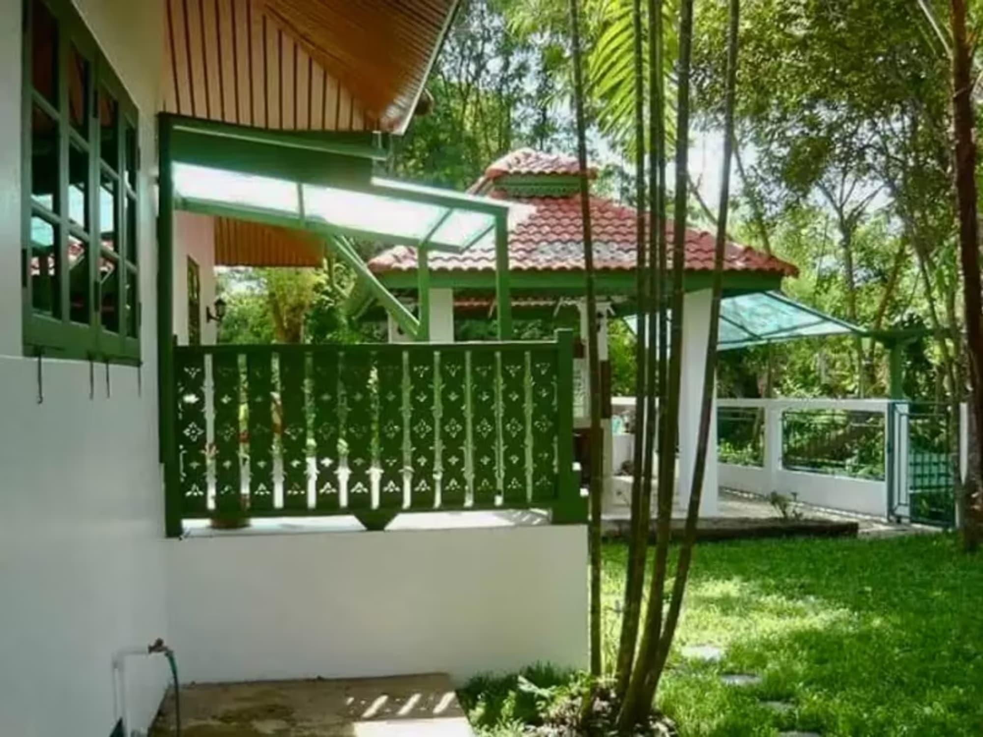 2 Bedroom House - Image 2