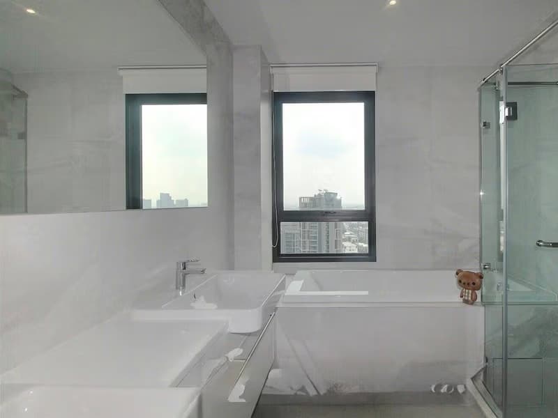 2 Bed Condo for Sale in Watthana