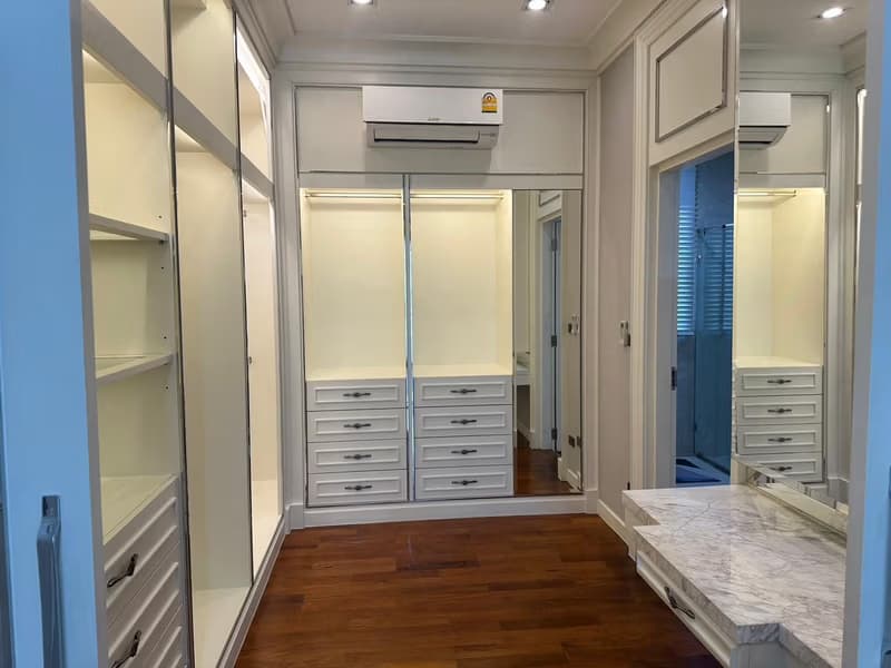 5 Bed House for Sale in Prawet