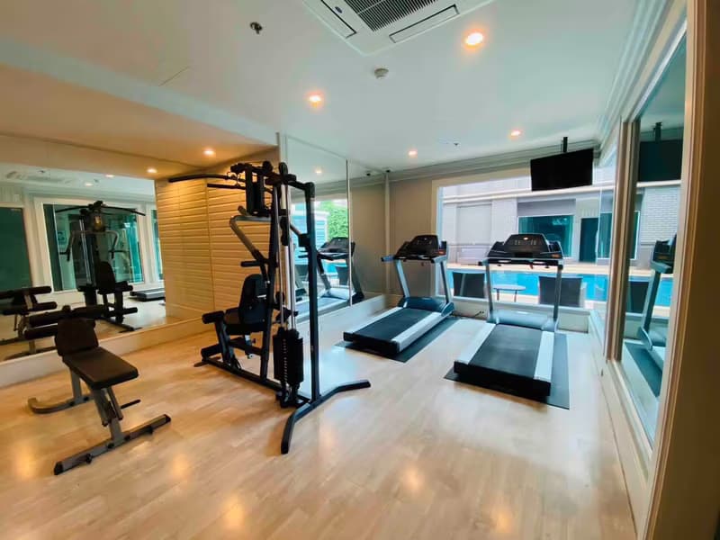 1 Bedroom Condo
