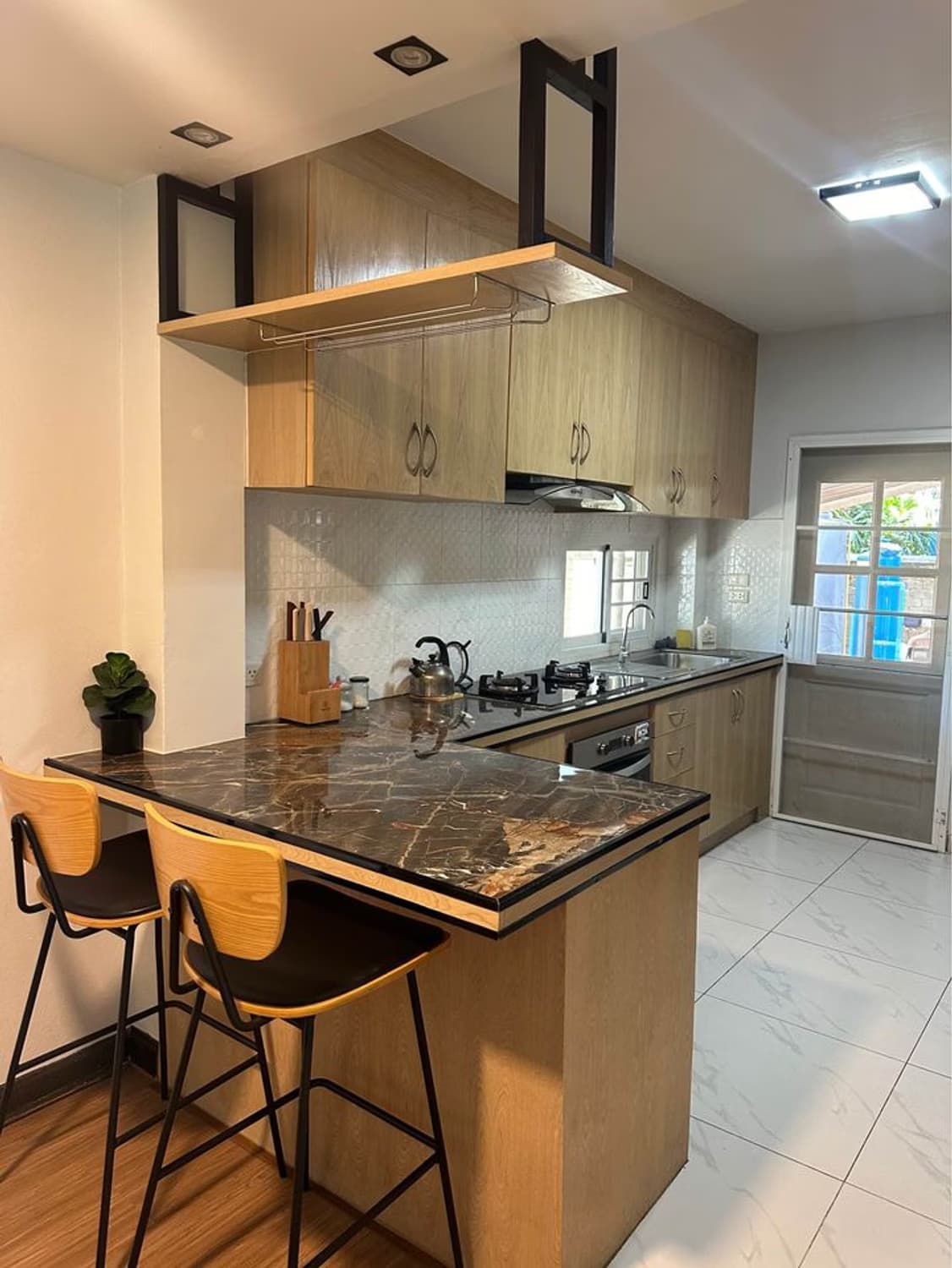 3 Bed House for Rent in Hang Dong - Image 10