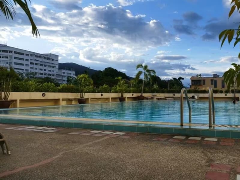 1 Bedroom Condo