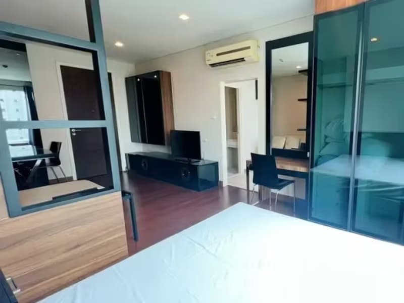 Studio for Rent in Watthana