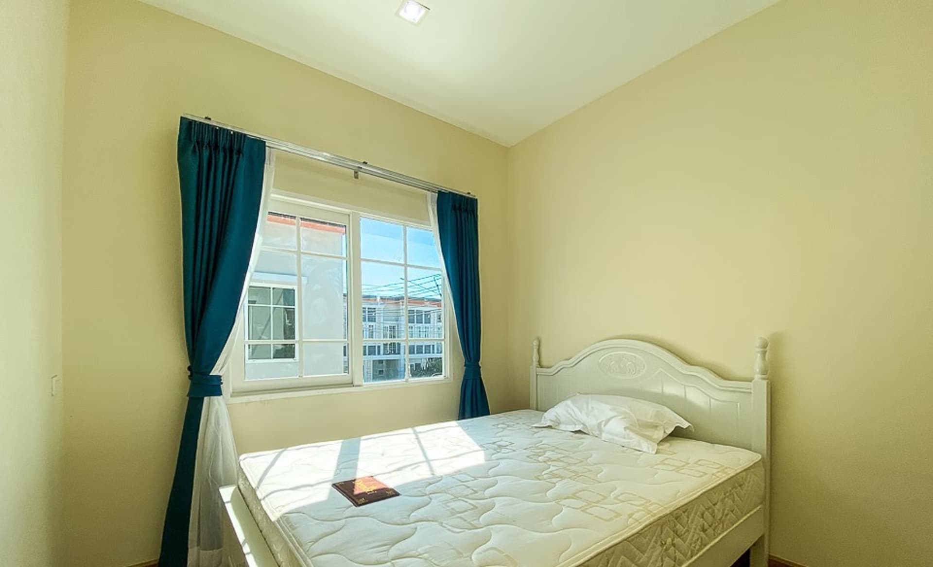 4 Bedroom House - Image 10