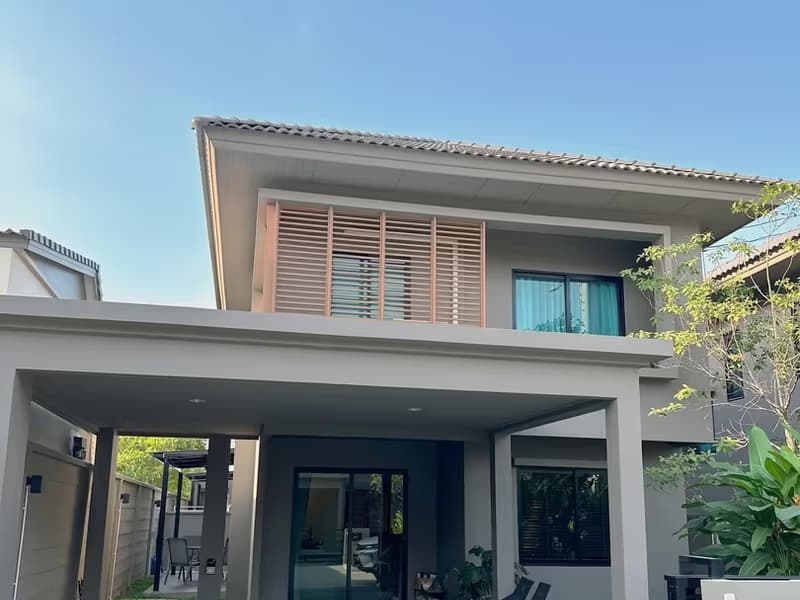 House for Sale in Bang Phli.