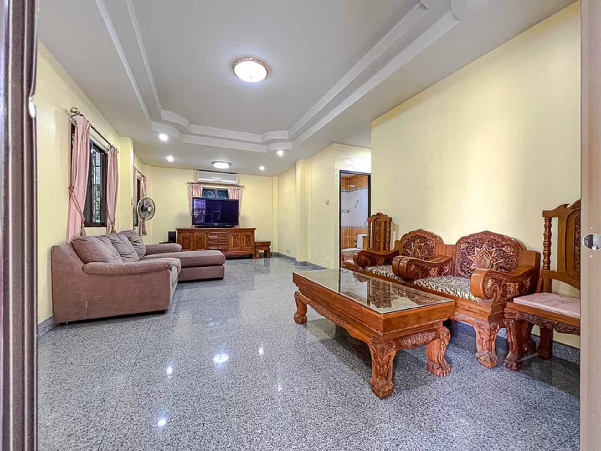 3 Bedroom House - Image 12