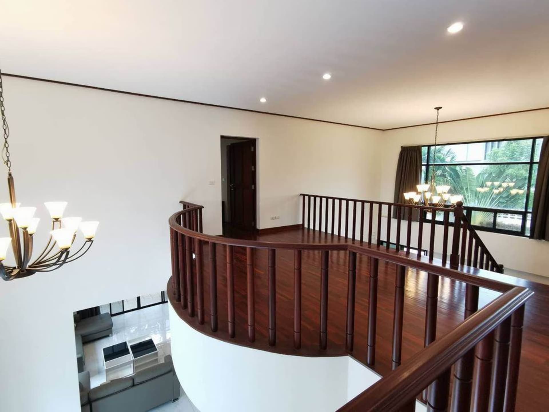 4 Bedroom House - Image 36