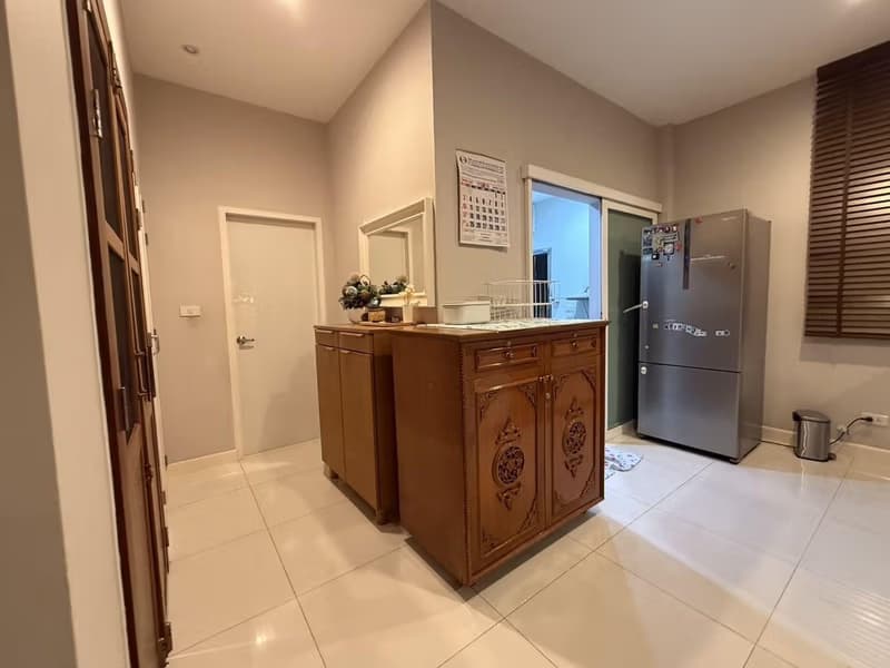 3 Bed House for Rent in Bang Na