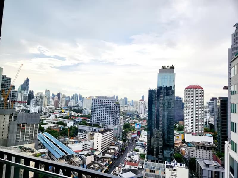 Siri at Sukhumvit Condominium