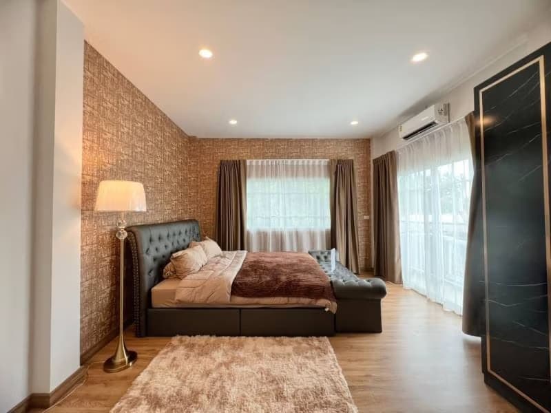 4 Bed House for Rent and Sale in Hang Dong District