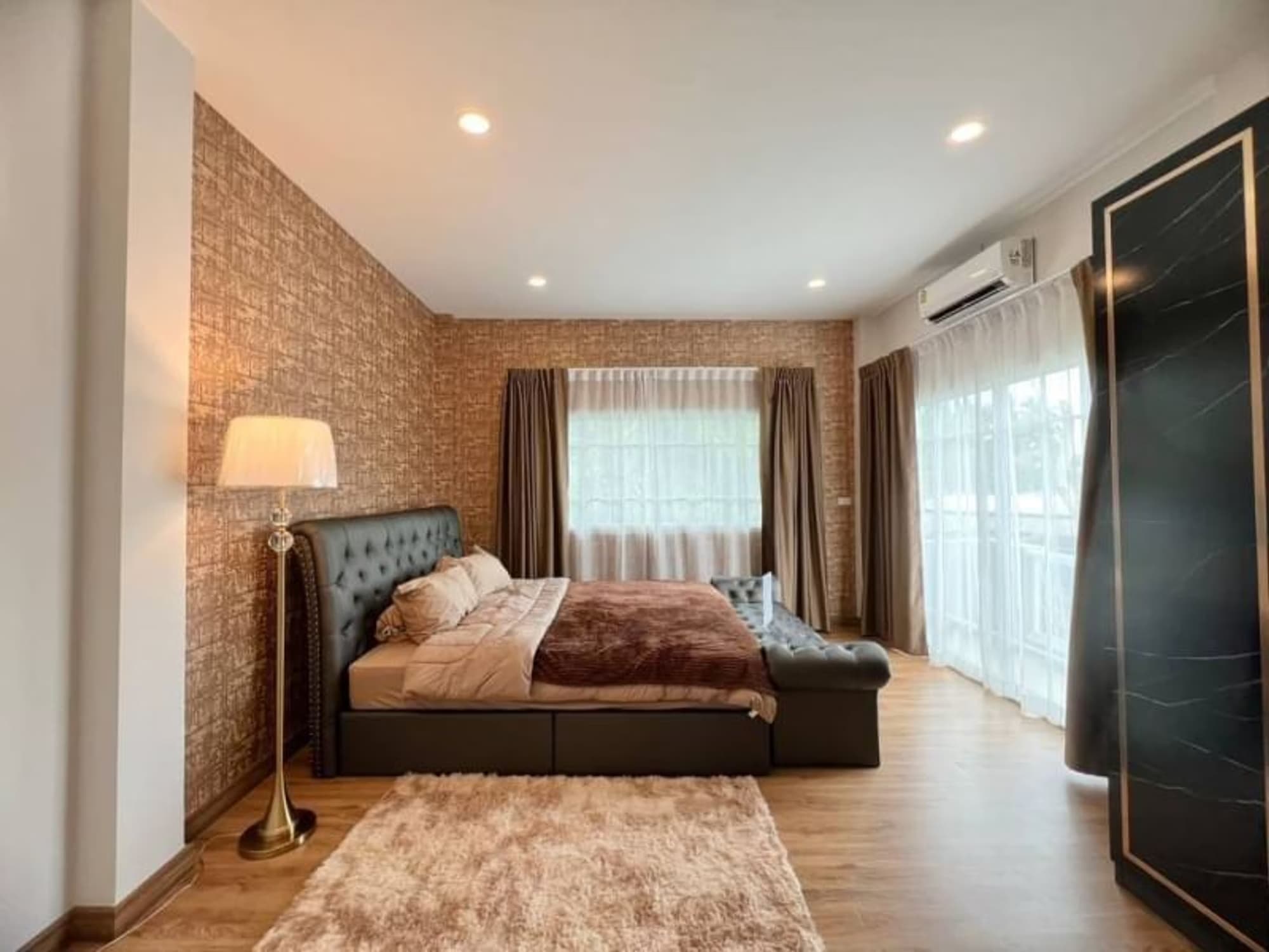 4 Bed House for Rent and Sale in Hang Dong District - Image 10
