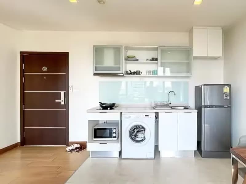 1 Bedroom Condo